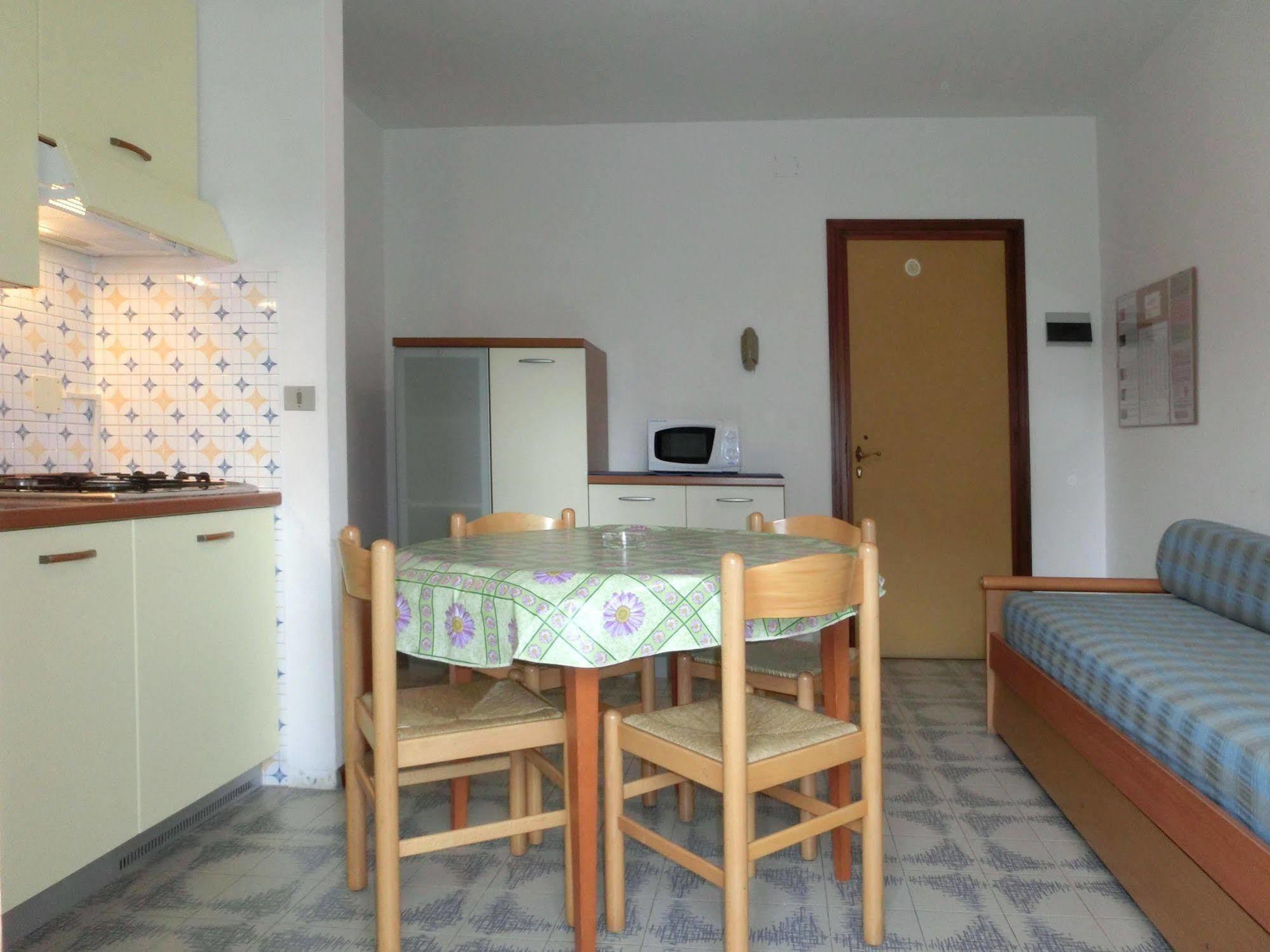Michelangelo Sabbiadoro Apartment Lignano Sabbiadoro Ngoại thất bức ảnh