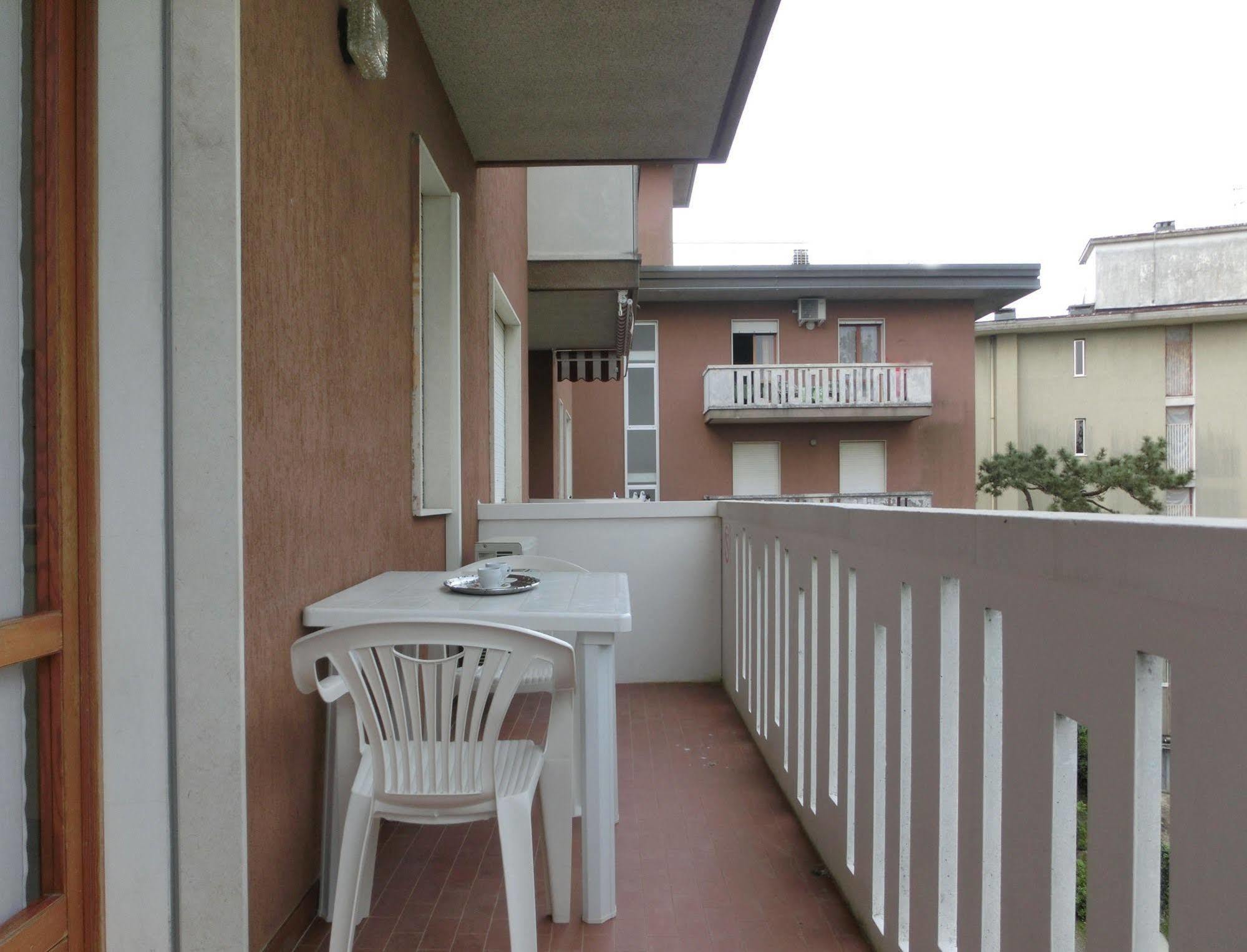 Michelangelo Sabbiadoro Apartment Lignano Sabbiadoro Ngoại thất bức ảnh